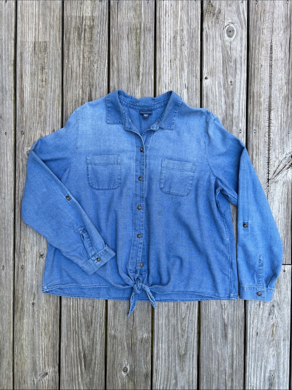 J JILL | Light Wash Denim Chambray Tie-Front Button Down Utility Shirt | Size L